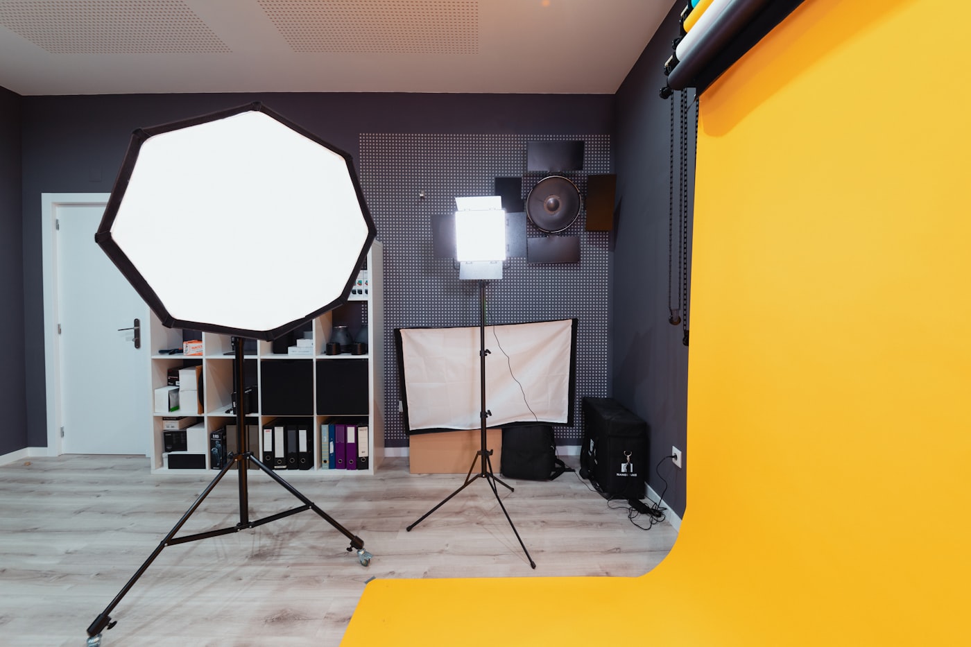 Éclairage studio : les bases pour des photos et vidéos pro